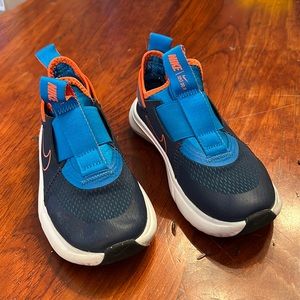 Nike Flex Runner - little boys size 11